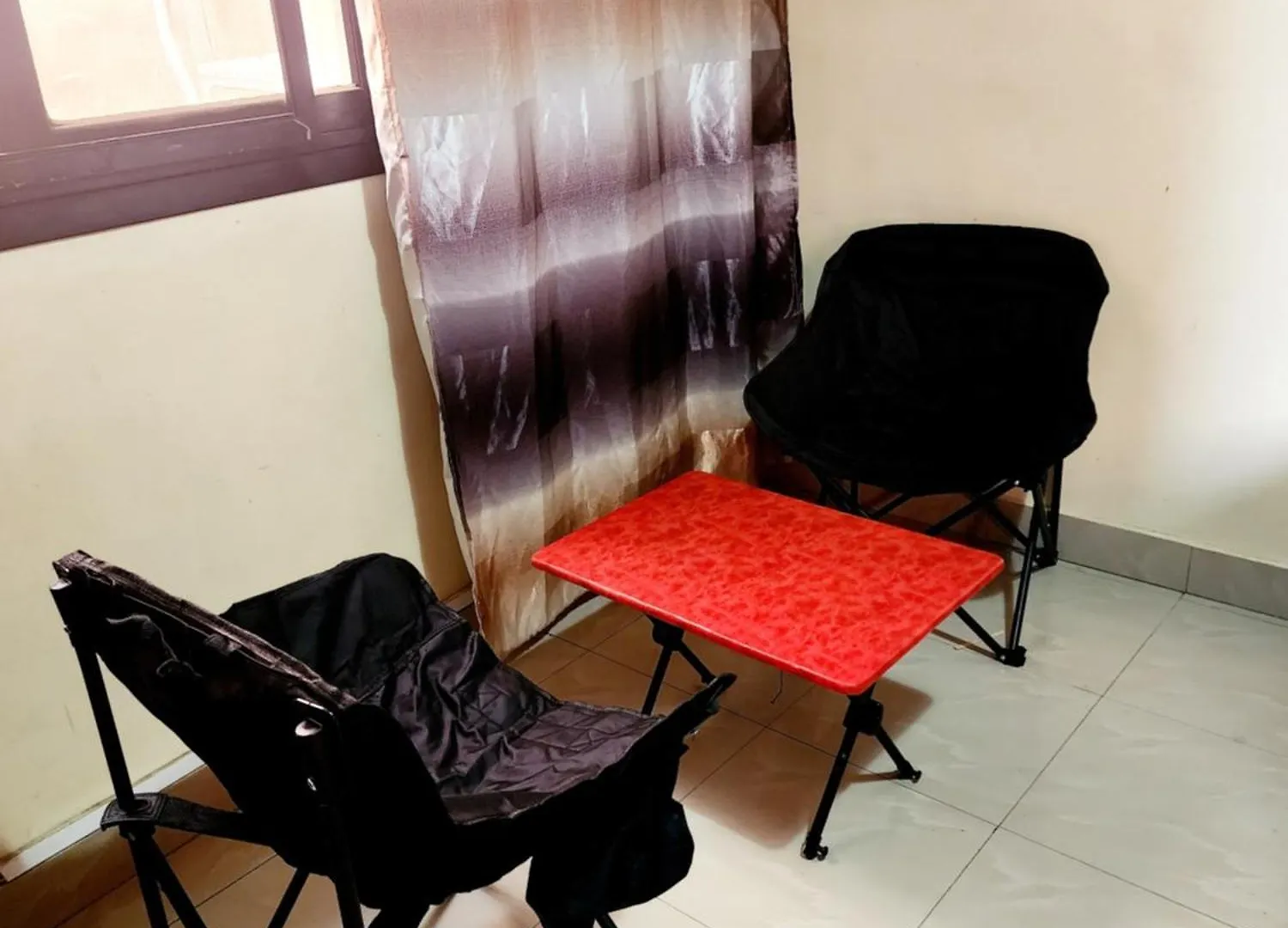 Chambre Ventilee Avec Toilette Exterieure Dakar 0*,  Senegal